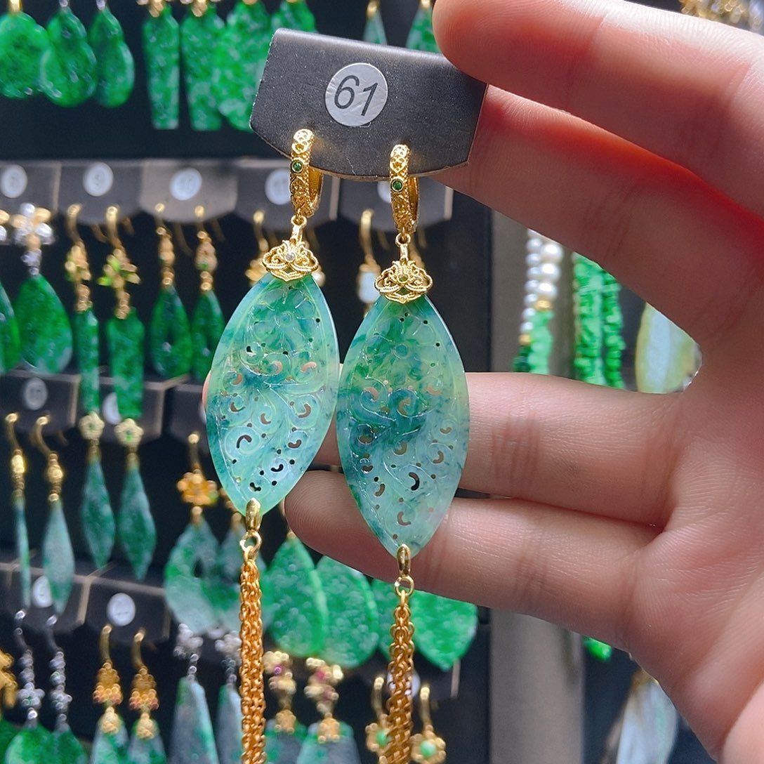 翡翠未镶嵌耳饰翡翠