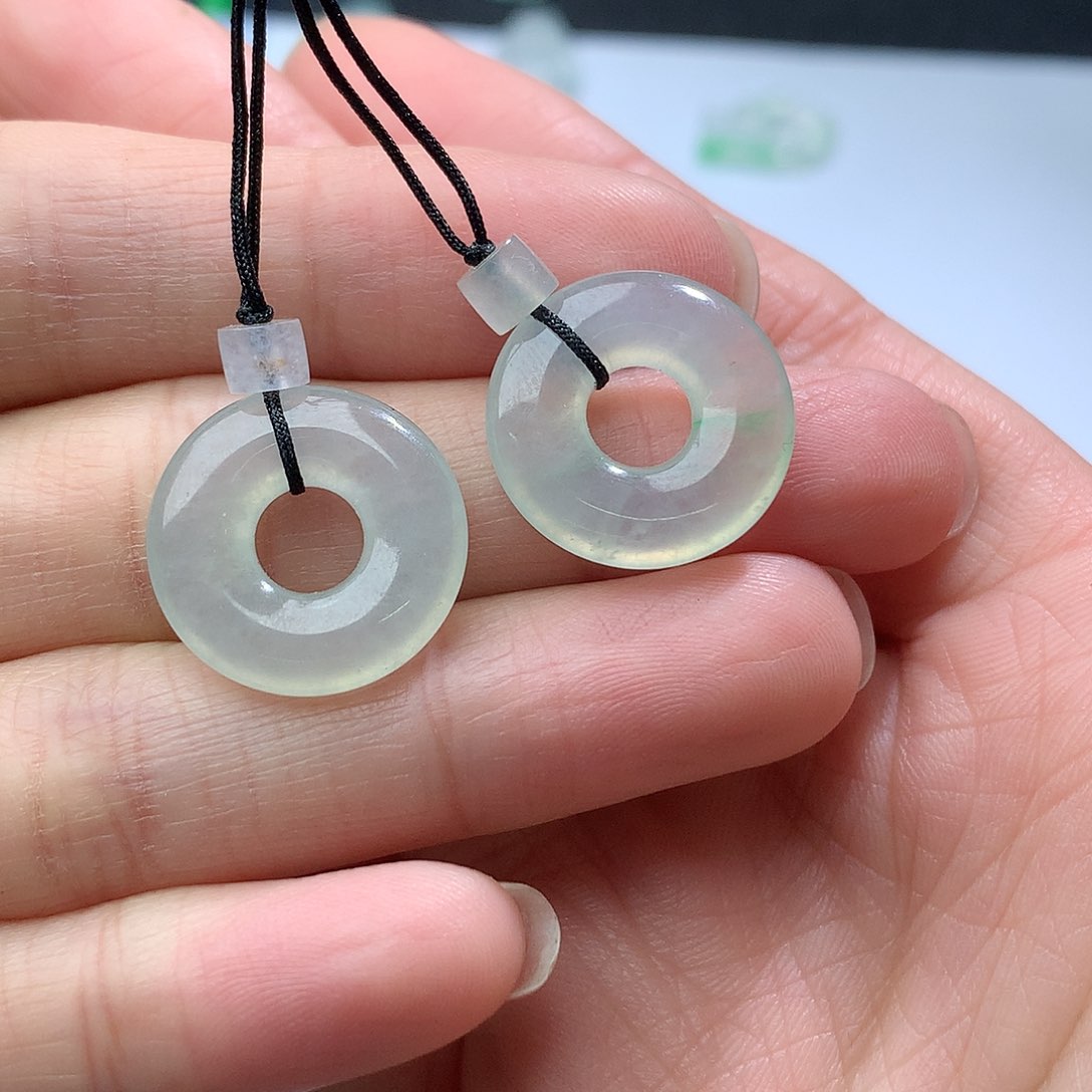 翡翠裸石翡翠冰甜甜圈