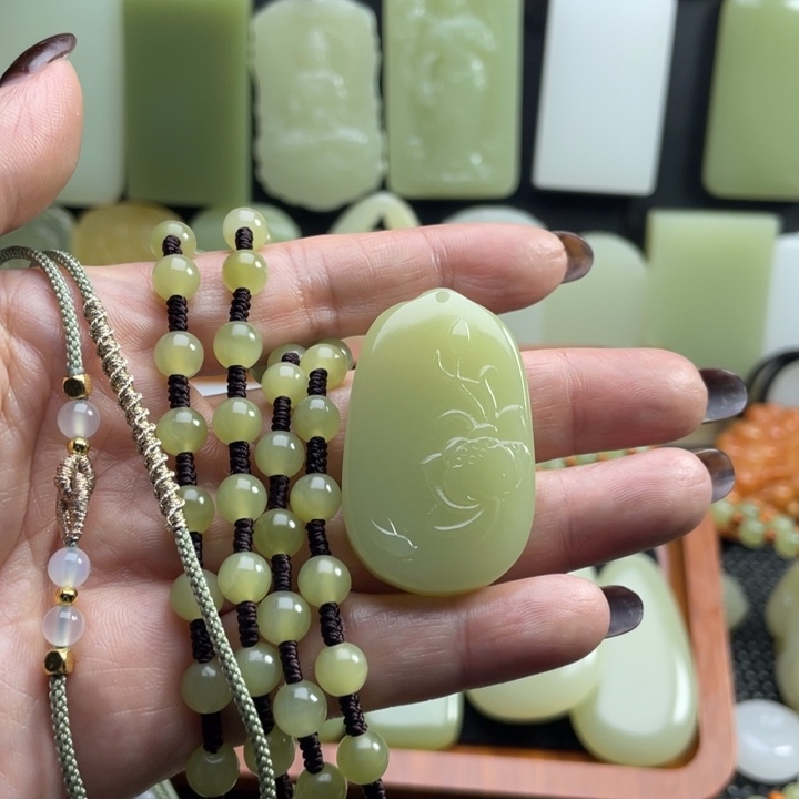 南***燕玉新疆昆仑山料无事牌