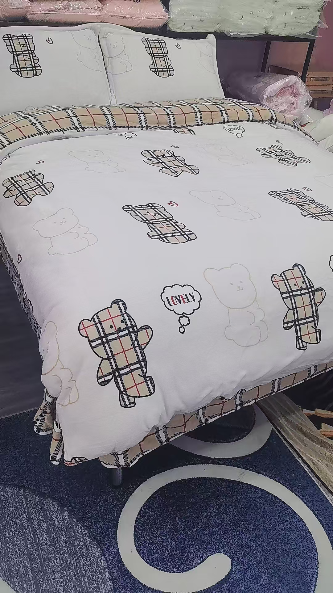 新款无印格条简约风牛奶绒四件套