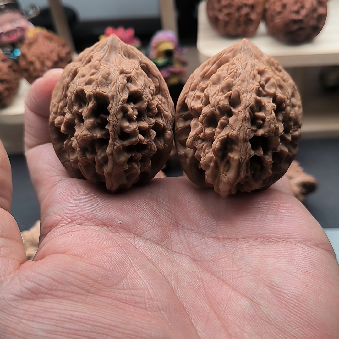 吊坠文玩核桃山地大沽石41尺