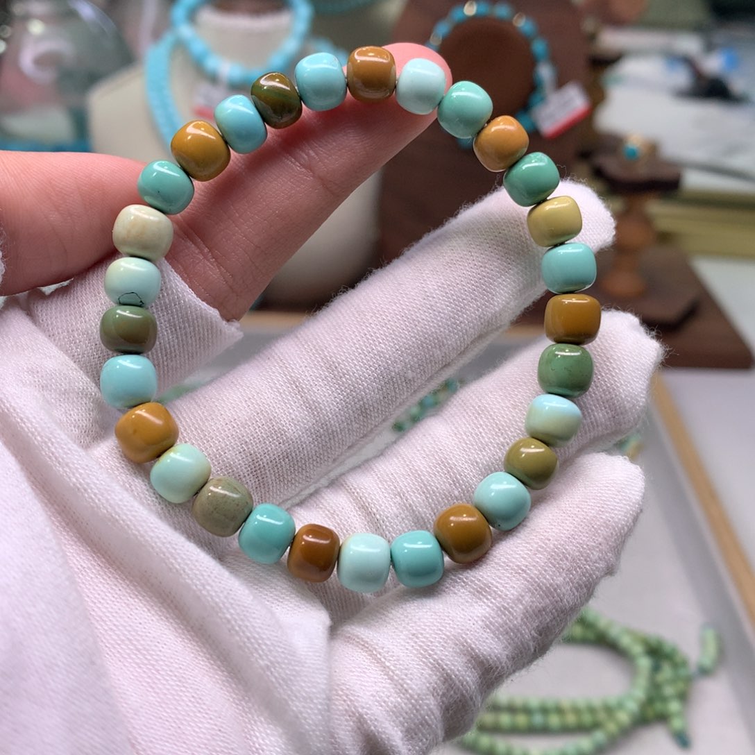 绿松石配饰未镶嵌