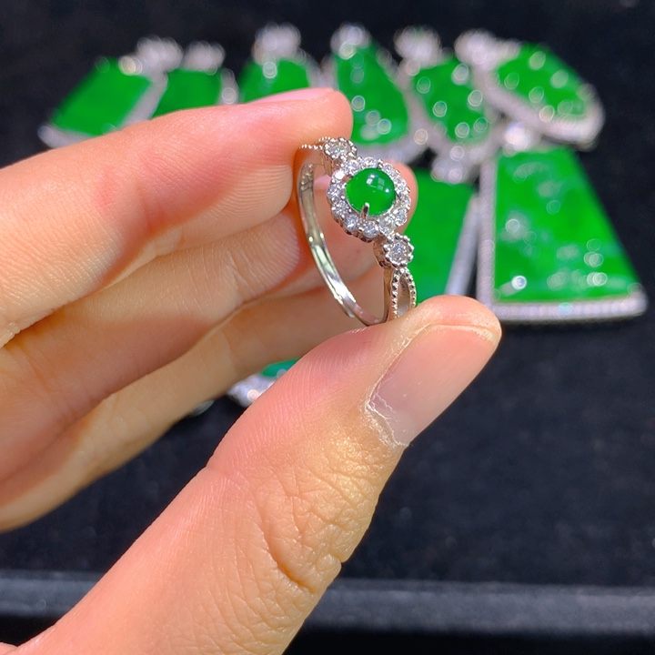 翡翠戒指银S925镶嵌一个