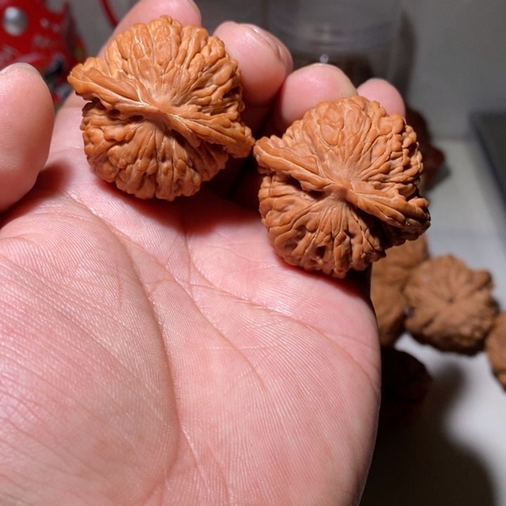 我****情文玩核桃四座楼核桃