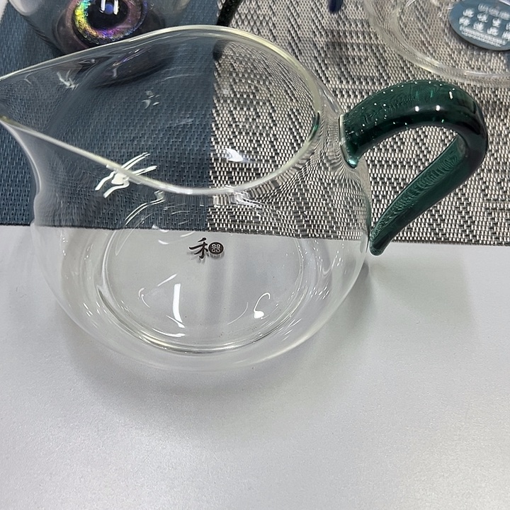 墨绿淡然公道杯一只装