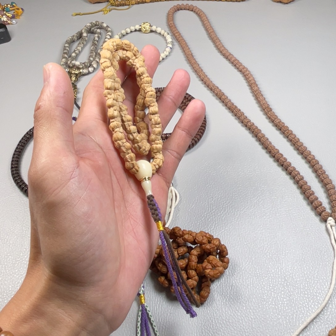 柏香籽/百香籽吊坠。。。。。。。。。