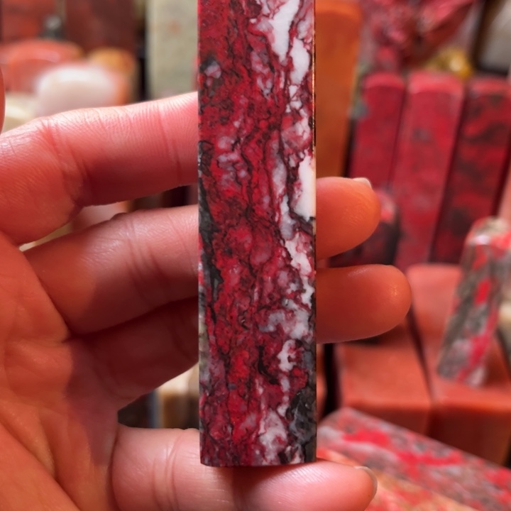 罐***生鸡血石鸡血石钢玉地鸡血