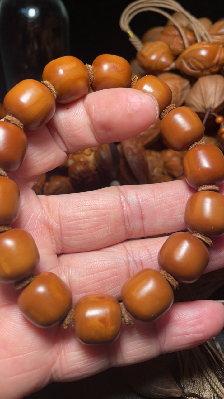 橄榄核老型手串返油