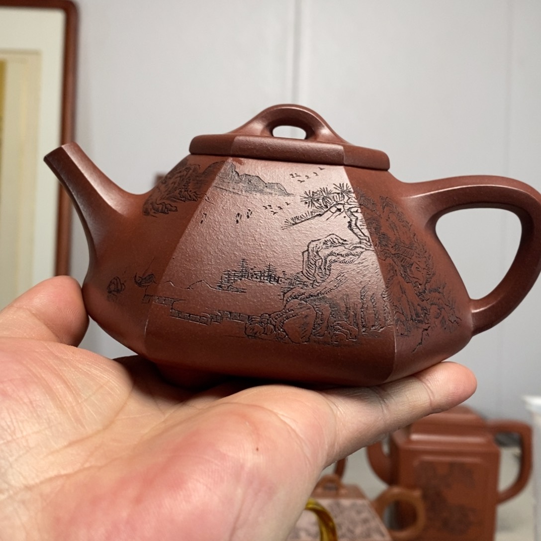 紫砂茶壶原矿泥料传统工艺制作