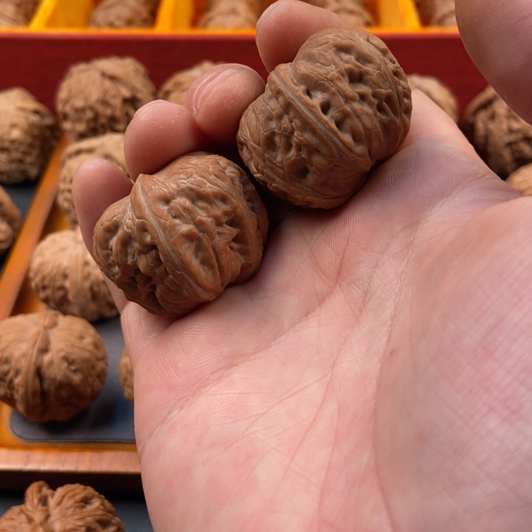 玉***吊坠文玩核桃元宝全品35