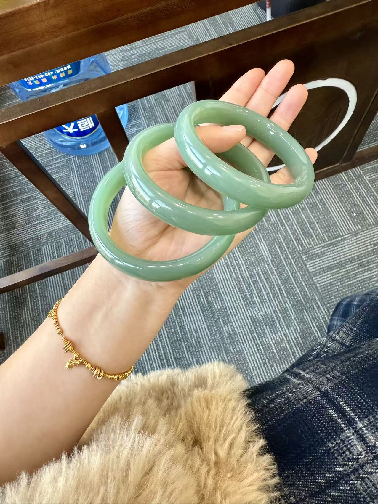 东陵玉油青手镯11