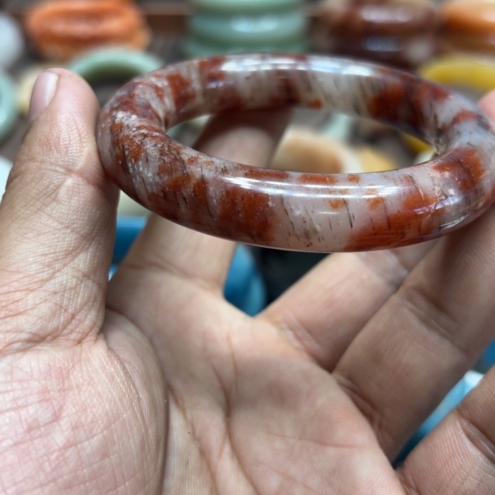 木****石英岩玉合金颈饰