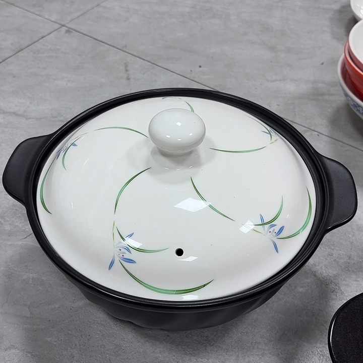 二***三兰草砂锅3L。         