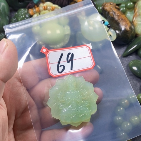 未镶嵌蛇纹石玉手链