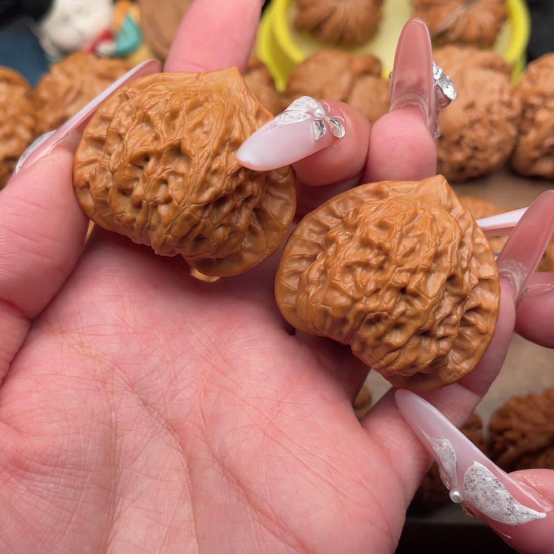 文玩核桃把件全品桃心崔凯公子帽40