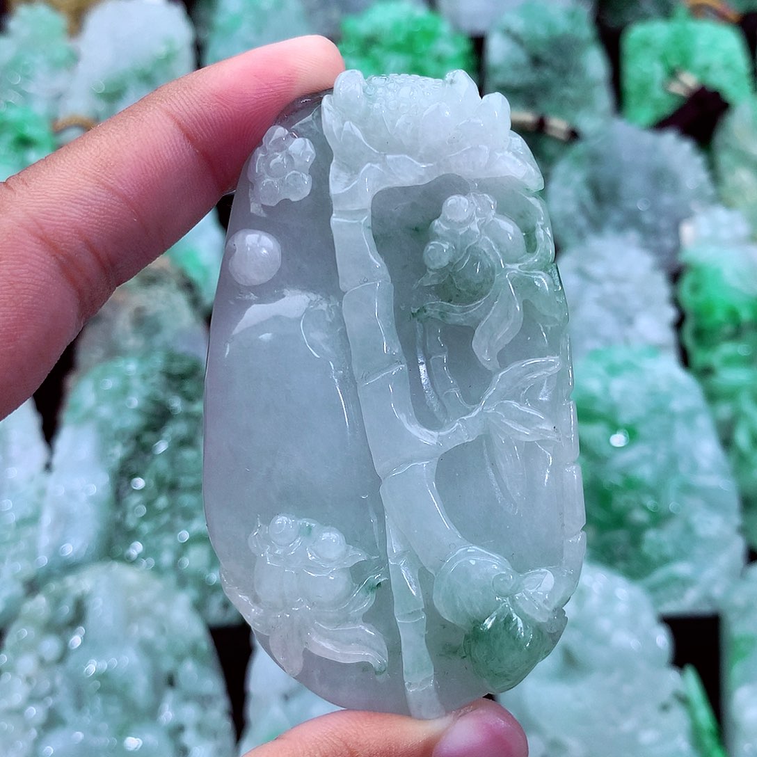 翡翠未镶嵌吊坠(不含链)