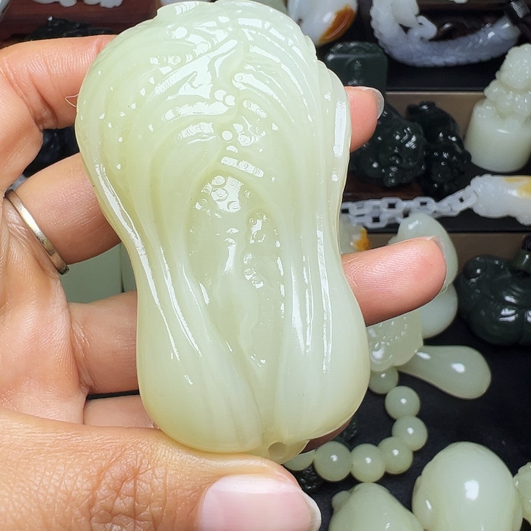 十***寸软玉未镶嵌把件新疆天然精品料子