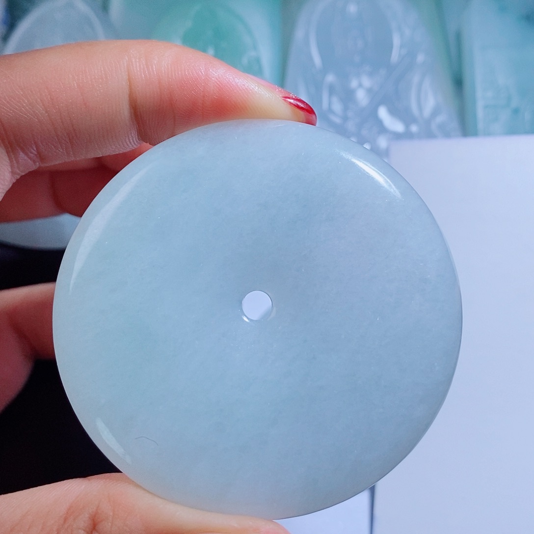 定制翡翠未镶嵌毛货不支持退换货，付款后确认抛光