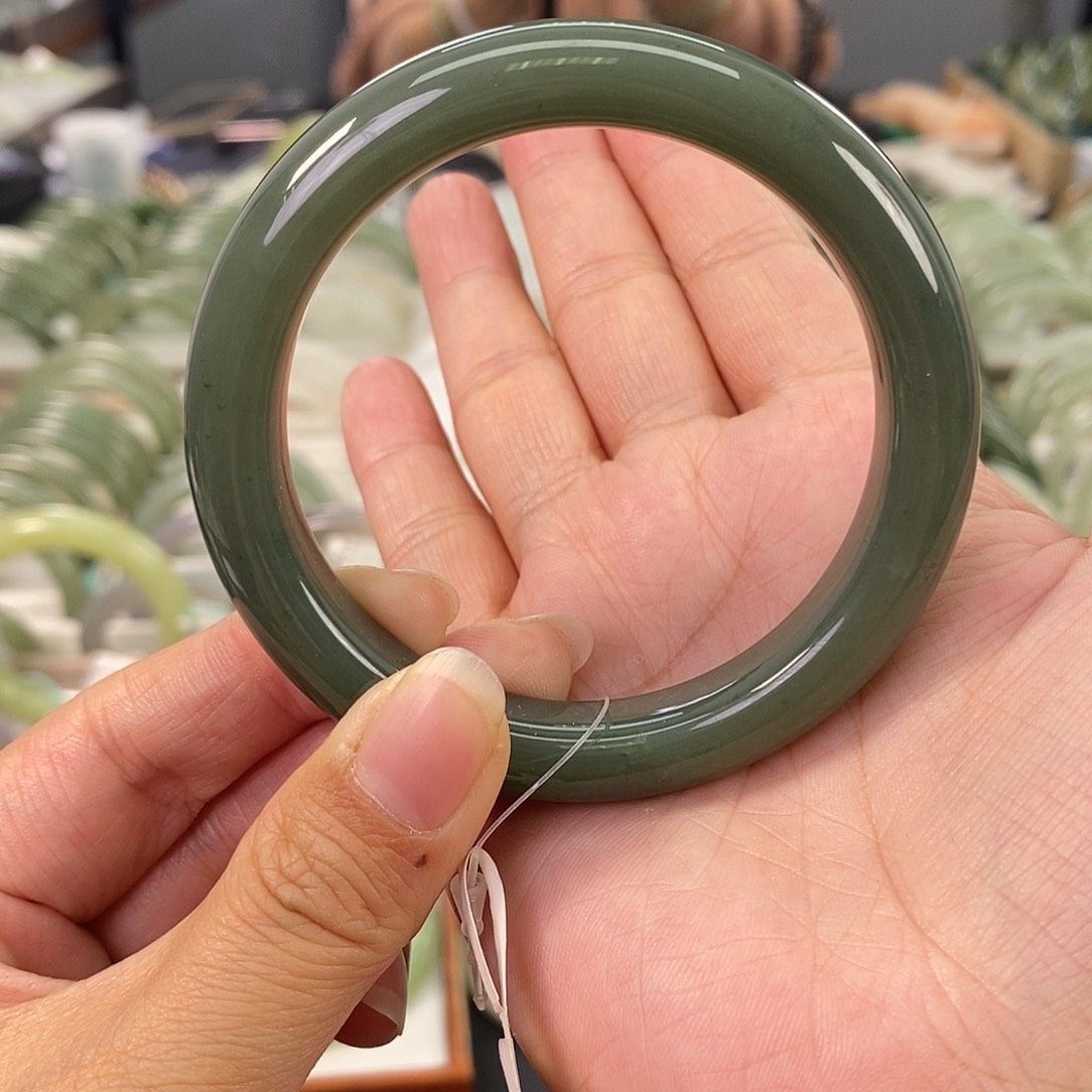 和田玉和田玉手镯57未镶嵌