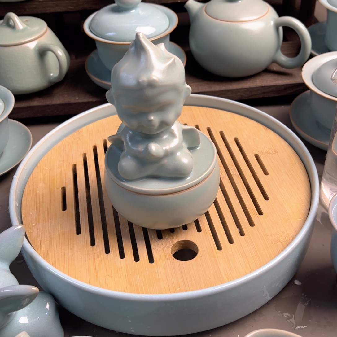 摆件陶瓷仿古釉悟空香薰炉