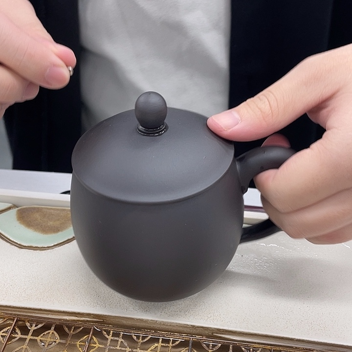 茶杯紫砂石黄小龙蛋盖杯
