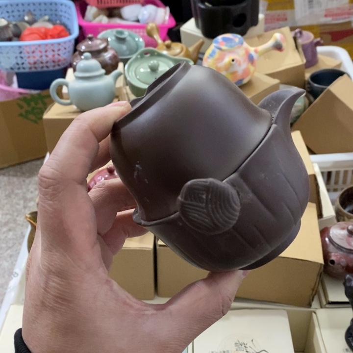 陶瓷艺术品及陶瓷壶