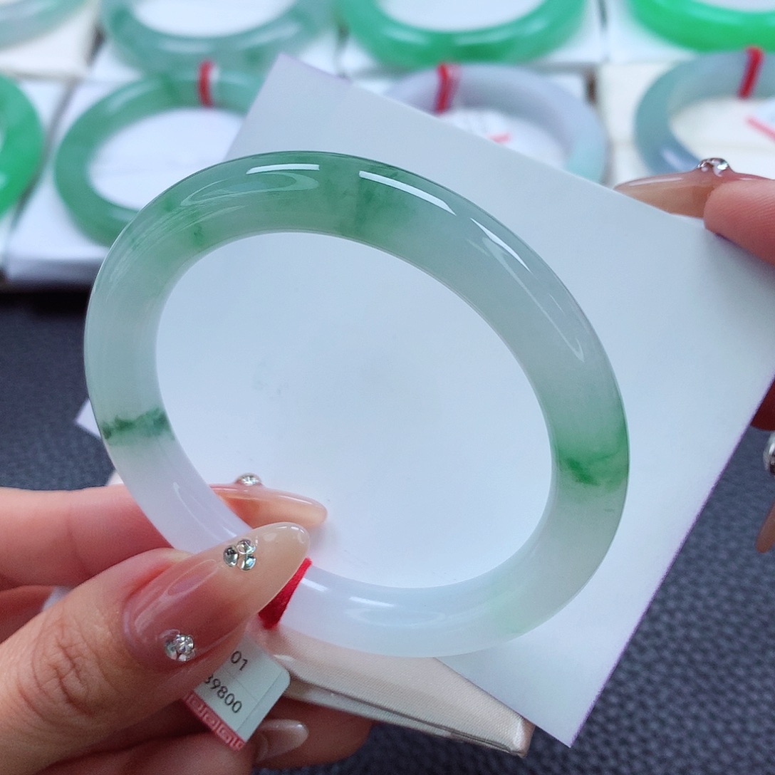 翡翠手镯未镶嵌53.54.55冰飘绿花9.5美人条超强推⬆️