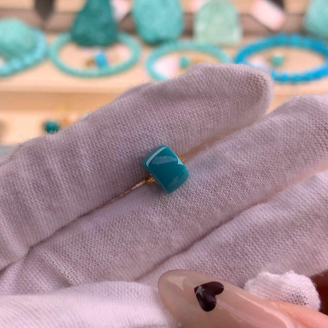 绿松石珠宝奇石未镶嵌8.1*5.5mm