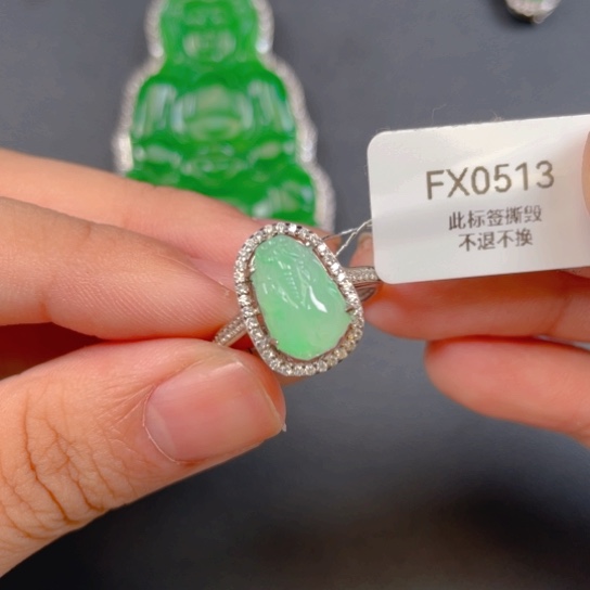 【闪购商品】颈饰银S925镶嵌翡翠翡翠