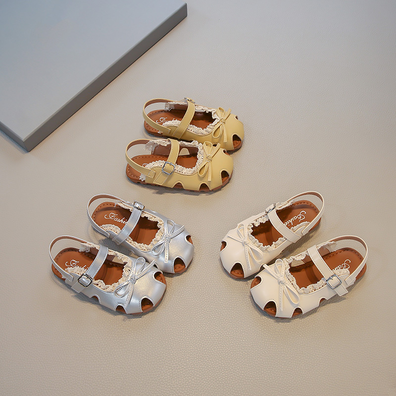 宝宝软底沙滩鞋2025夏季新款小女孩森系包头凉鞋蝴蝶结花边公主鞋