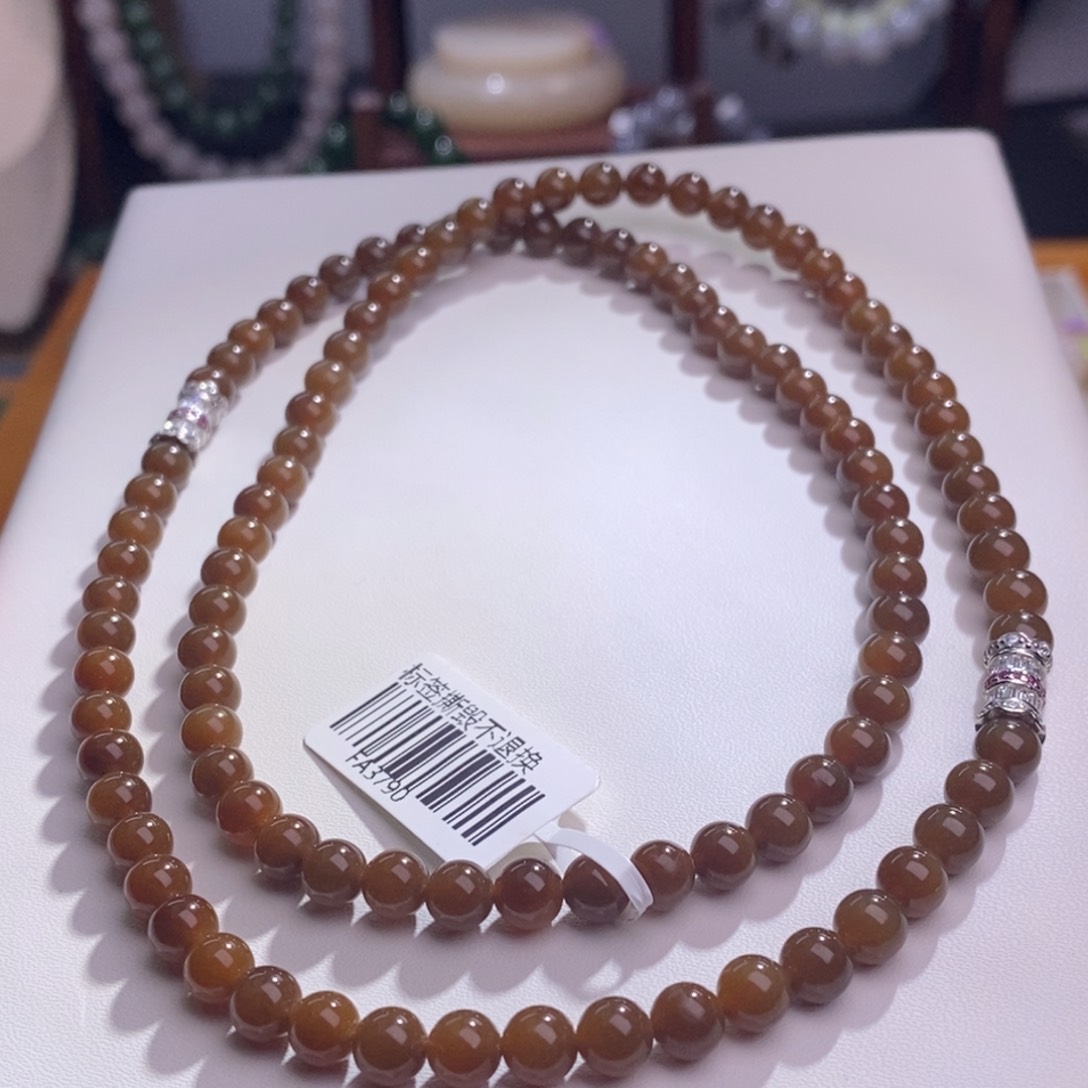 和田玉且末糖银镶三用款6MM未镶嵌