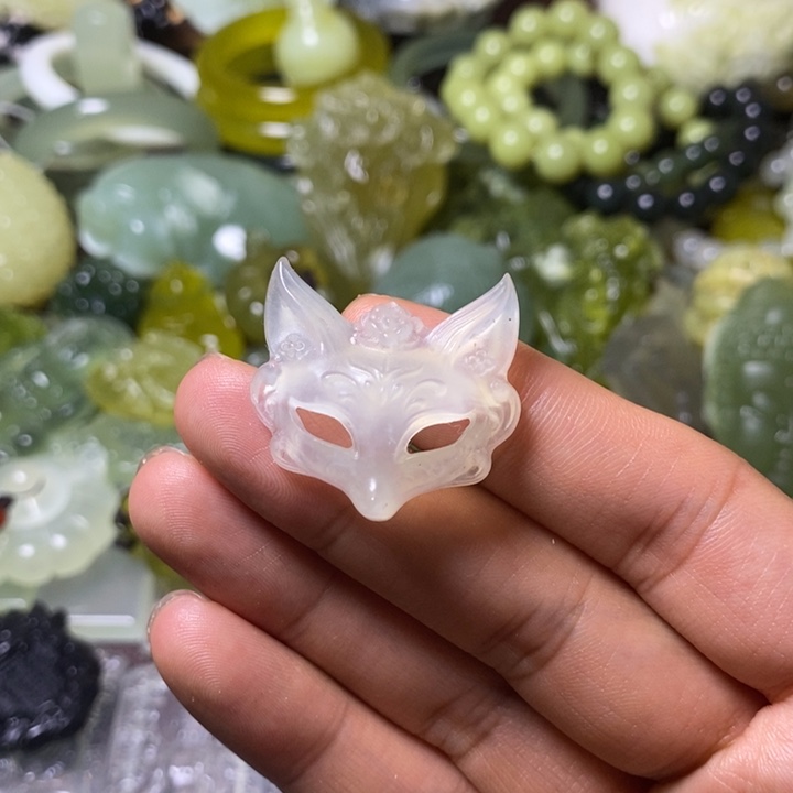 岫玉岫玉颈饰未镶嵌