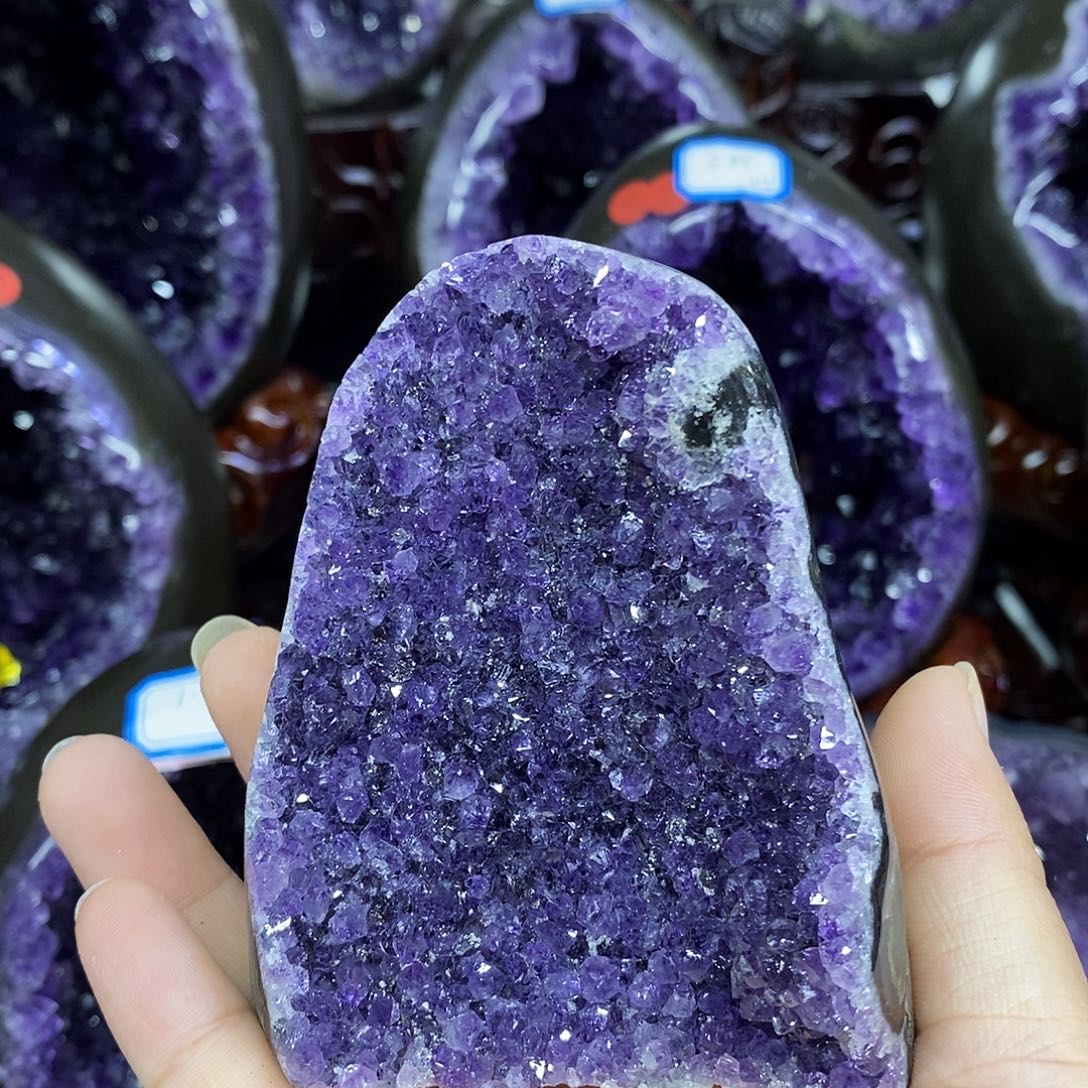 紫晶大型摆件（非配饰）未镶嵌莹