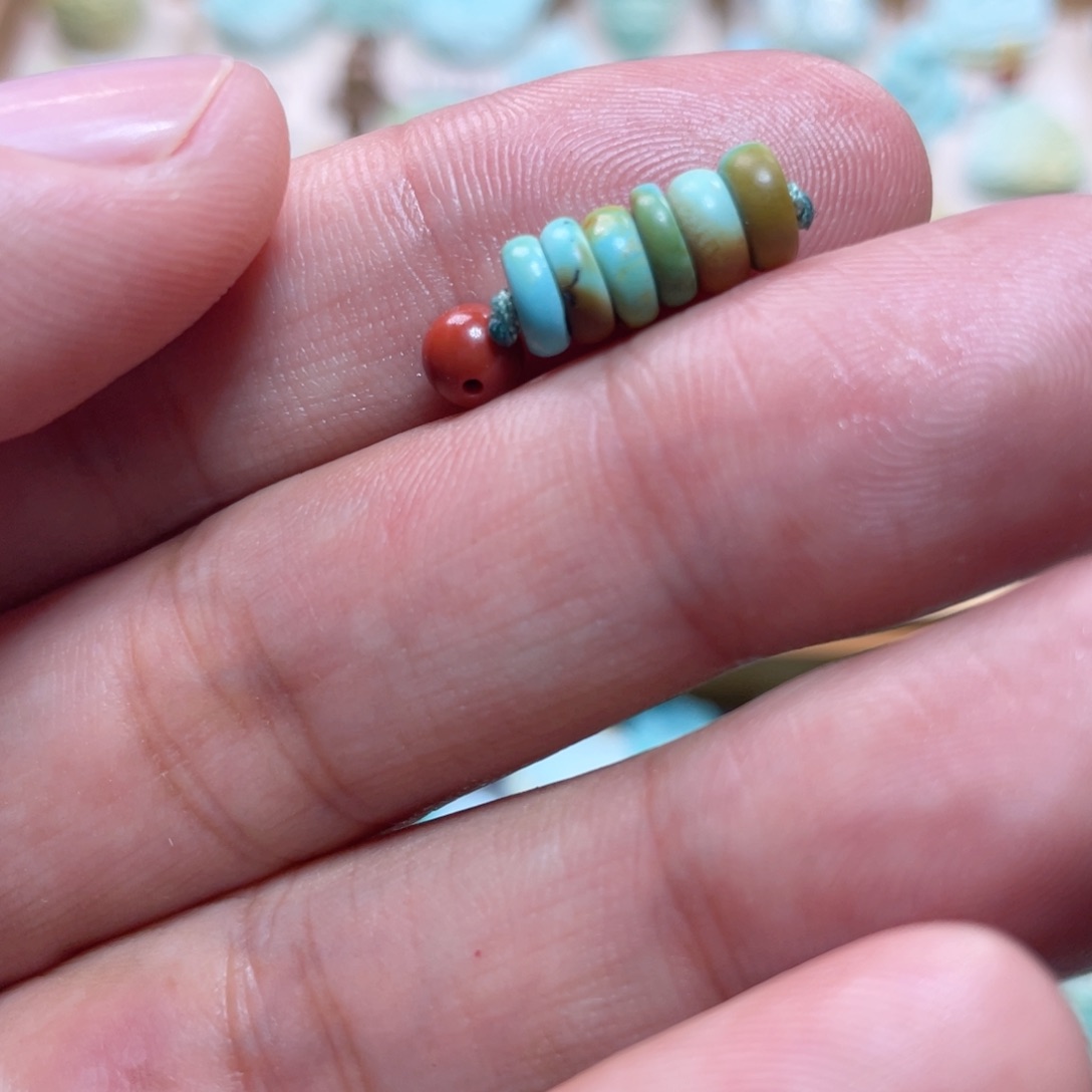 南红玛瑙配饰未镶嵌