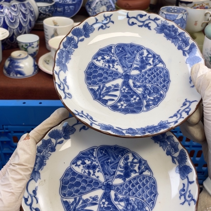 他家瓷器真美…开播了