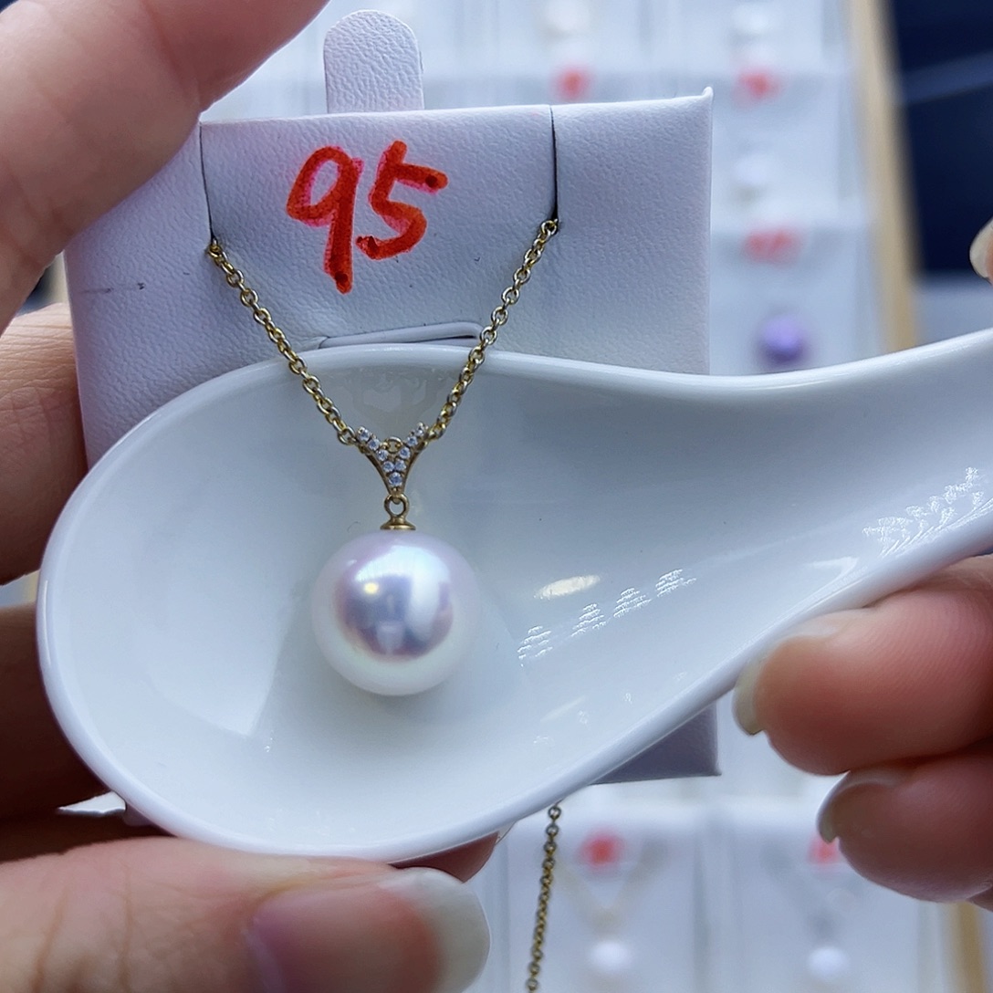 淡水珍珠18K金镶嵌吊坠(赠链)