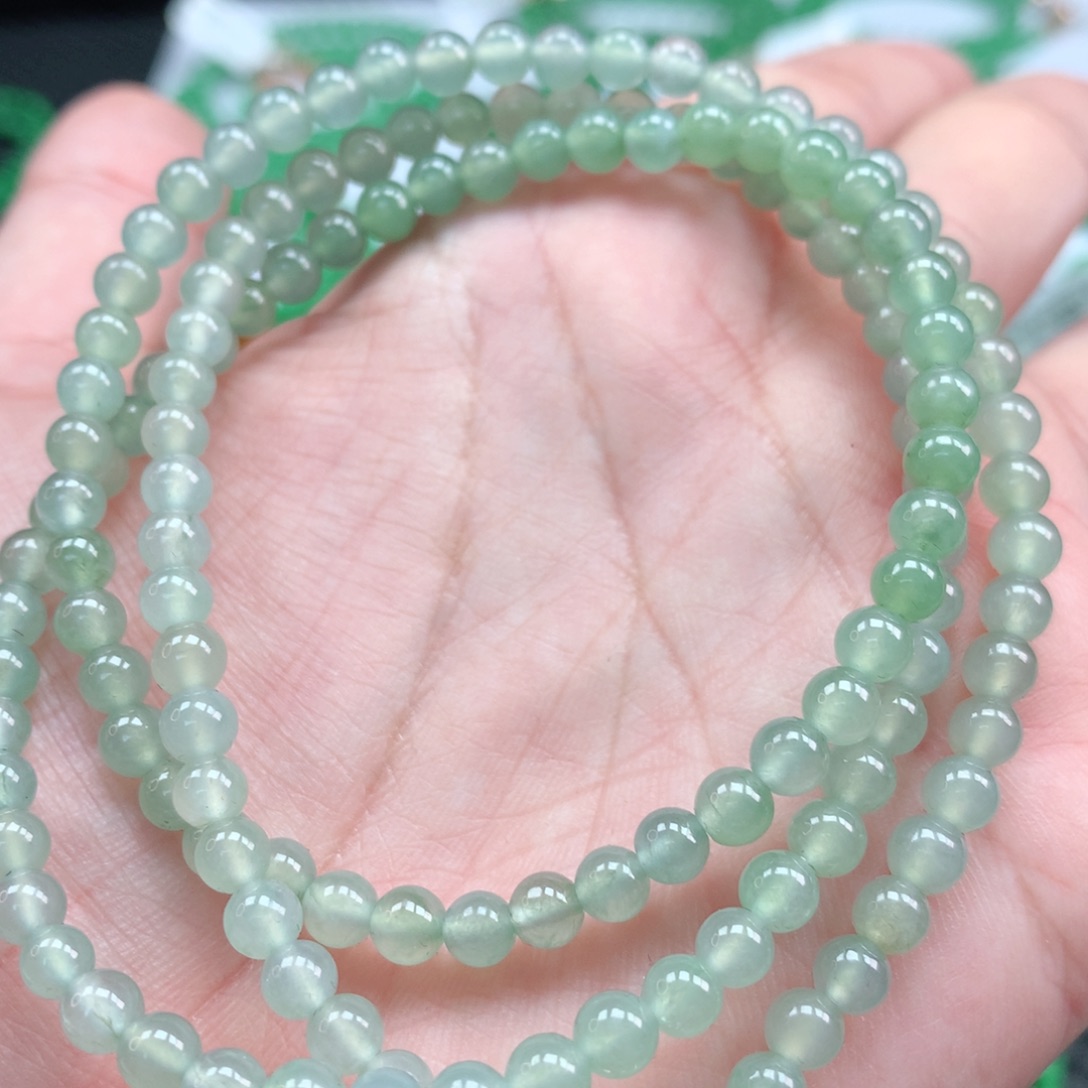 翡翠手链未镶嵌翡翠