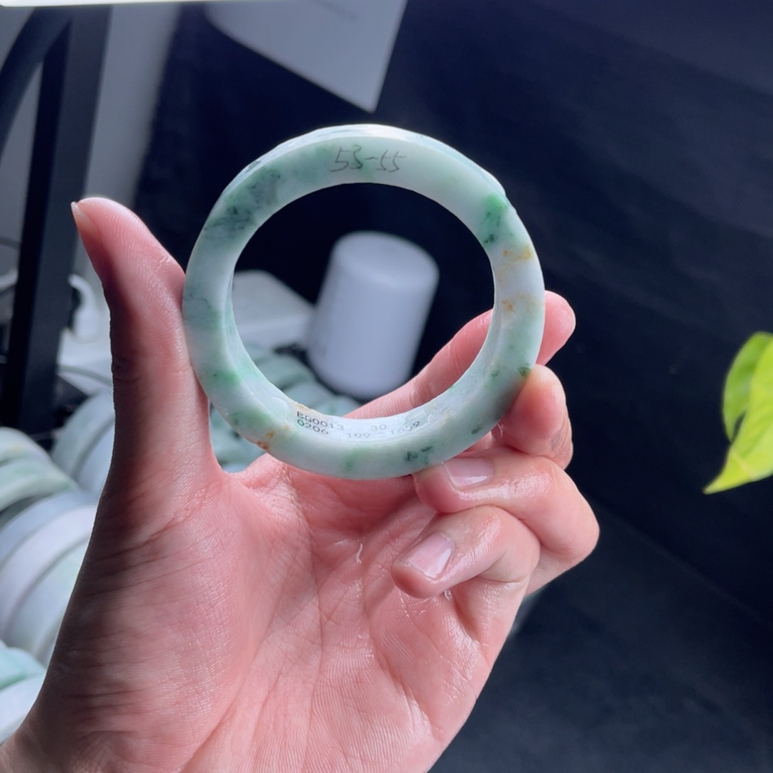 【闪购商品】定制翡翠53-55正圈纹裂推荐未镶嵌