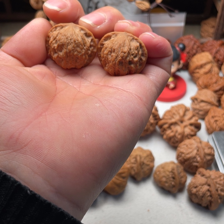 天***上吊坠文玩核桃金豆子