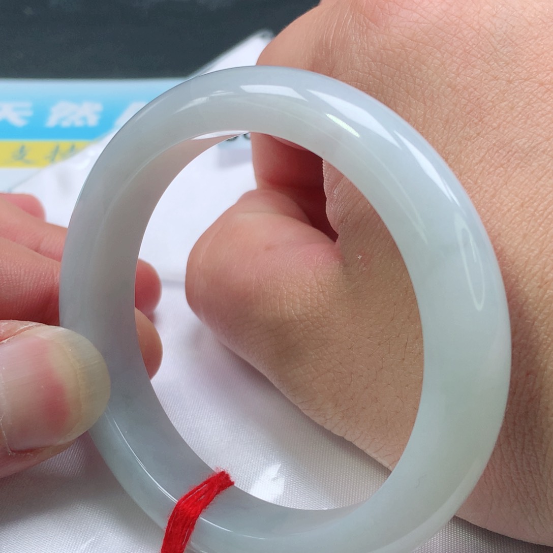 翡翠手镯未镶嵌0697号