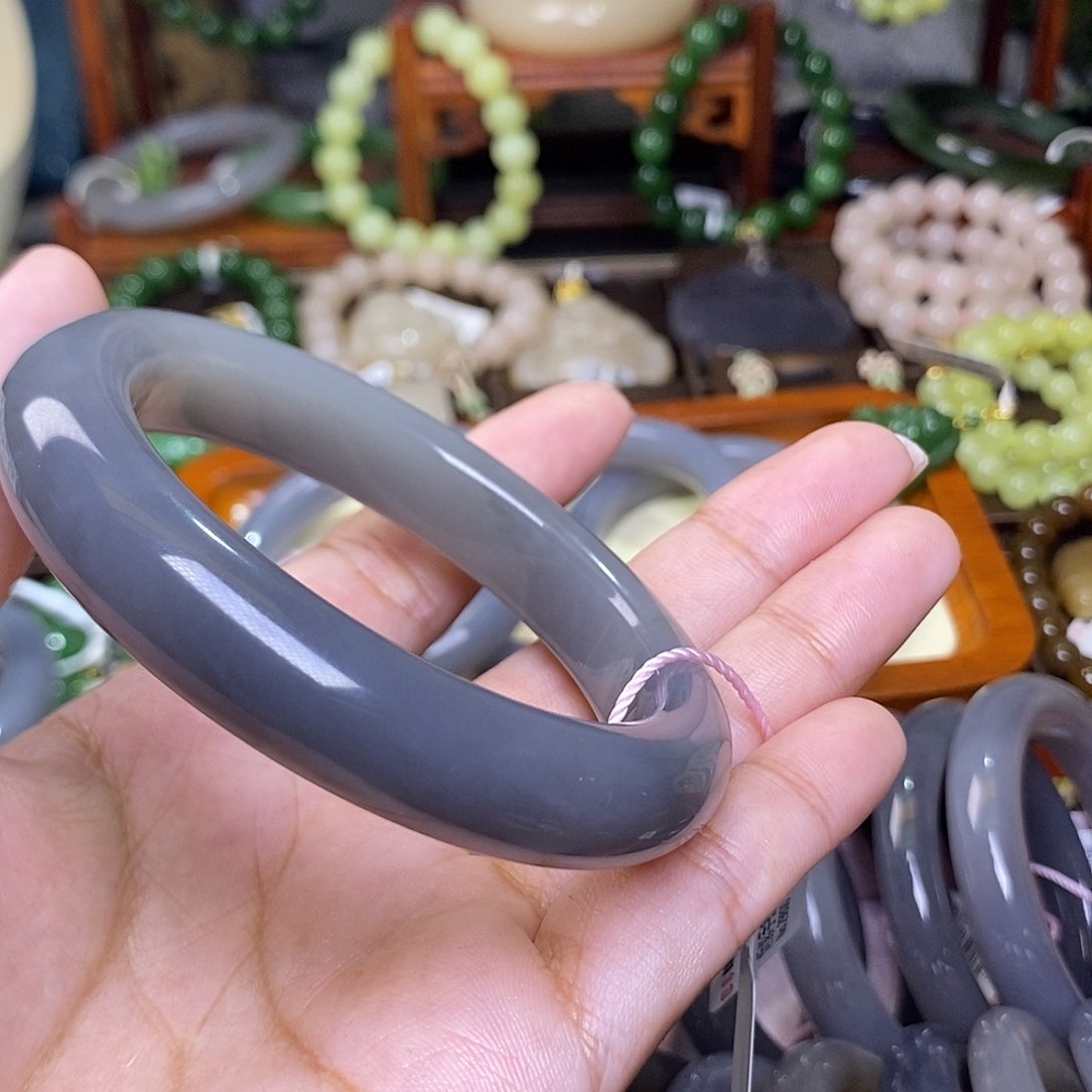 和田玉烟紫冰底老料手镯57圈未镶嵌