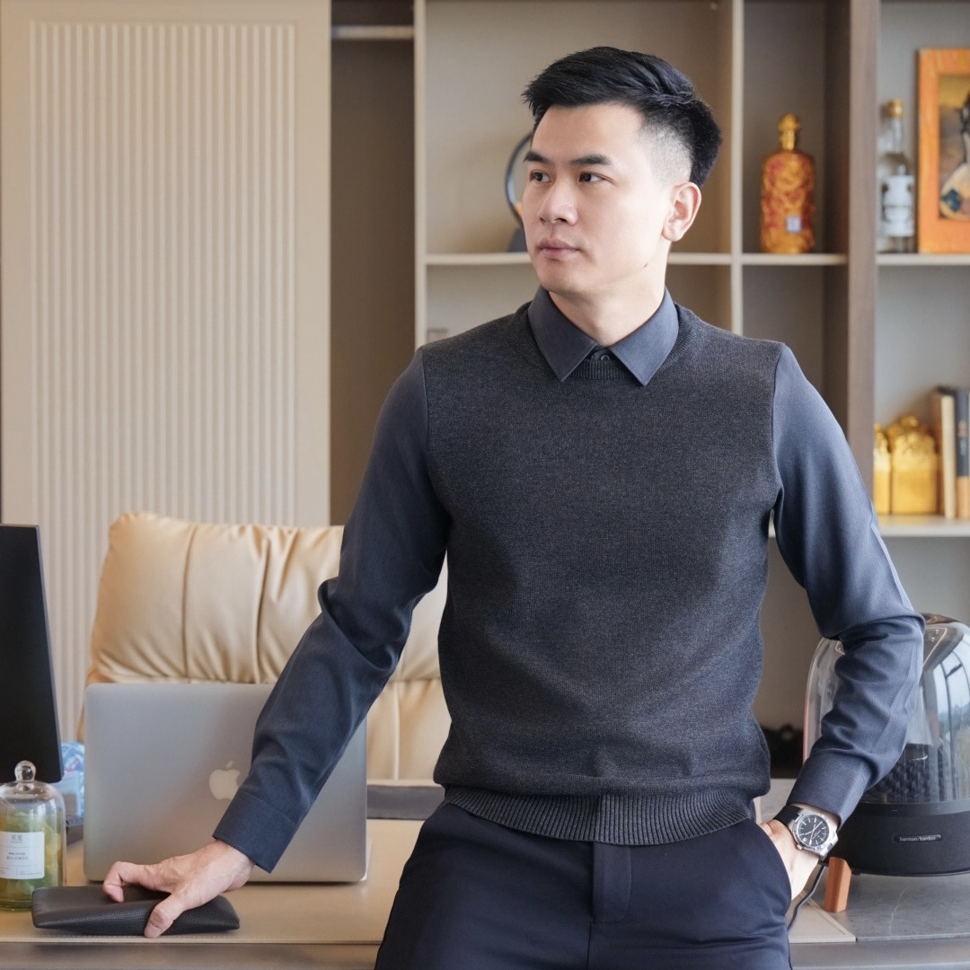 【bing哥哥】轻奢商务假两件针织衫秋冬休闲时尚百搭打底衫上衣
