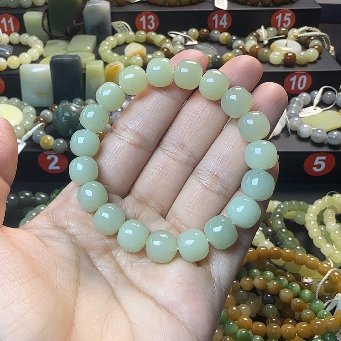 和田玉未镶嵌手链