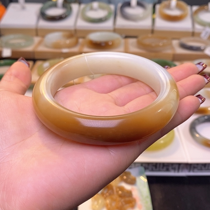 和田玉手镯未镶嵌60