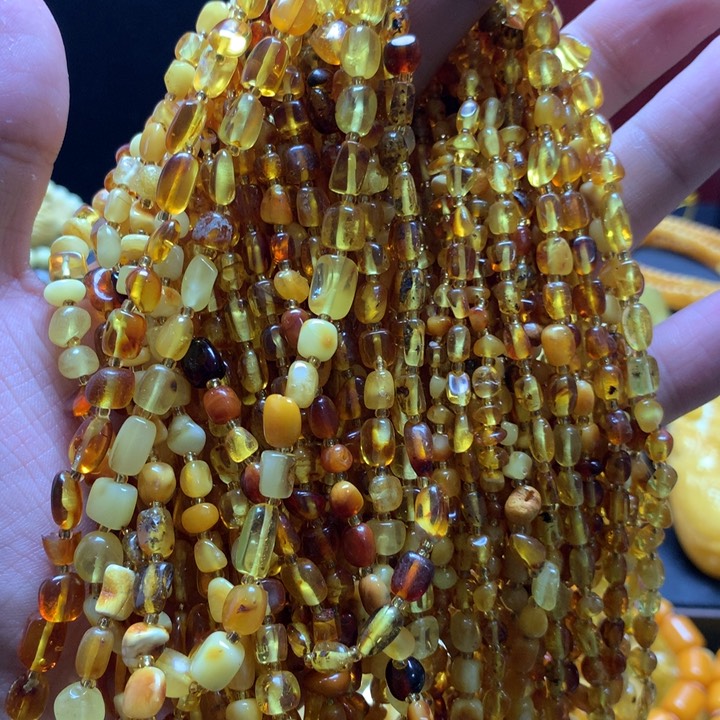 琥珀珠宝奇石未镶嵌多样性发其一