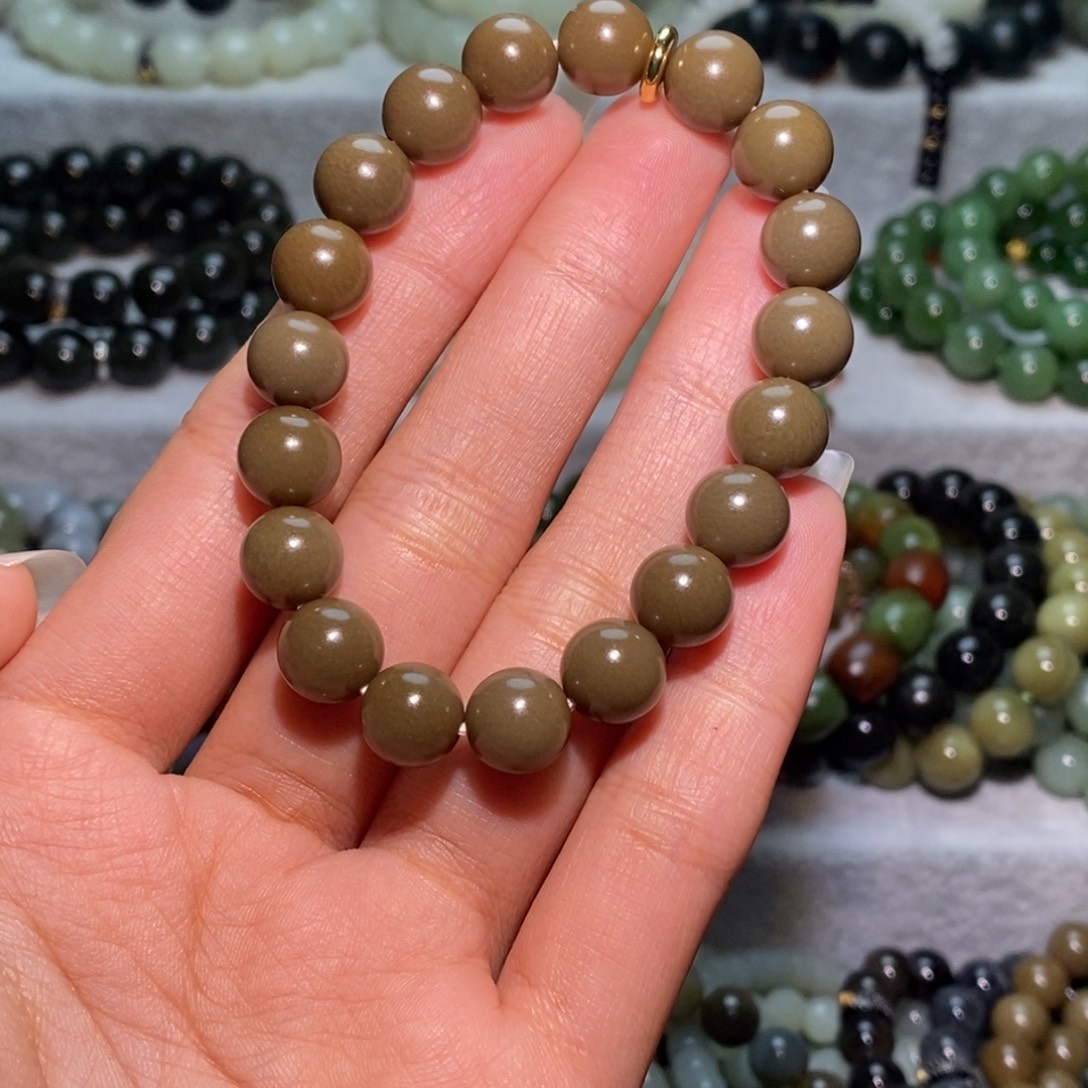 C****和田玉未镶嵌手链