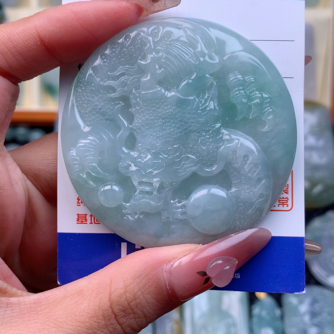 翡翠颈饰未镶嵌缅甸翡翠