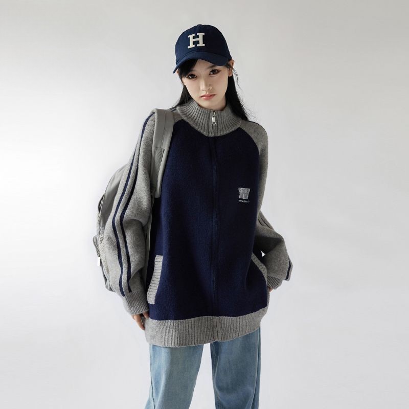 插肩袖毛衣女秋冬款cleanfit侧边条纹高级感痞帅立领针织开衫外套