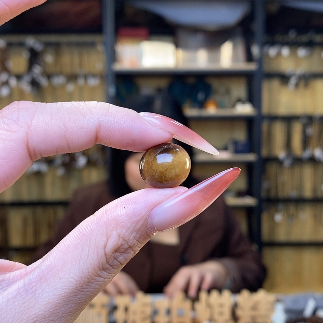 琥珀裸石未镶嵌米*14m蜜蜡