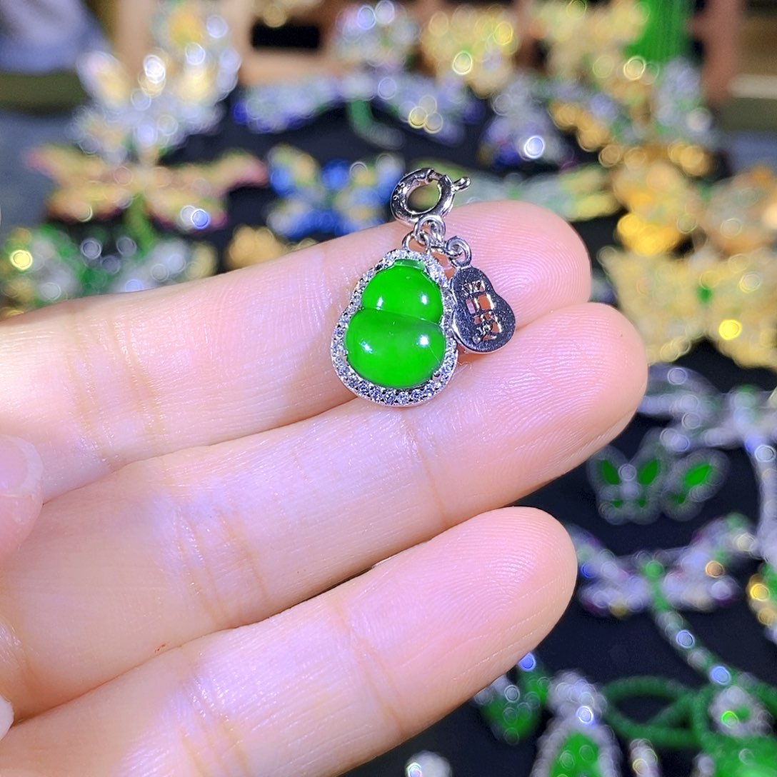 吊坠(不含链)银S925镶嵌翡翠